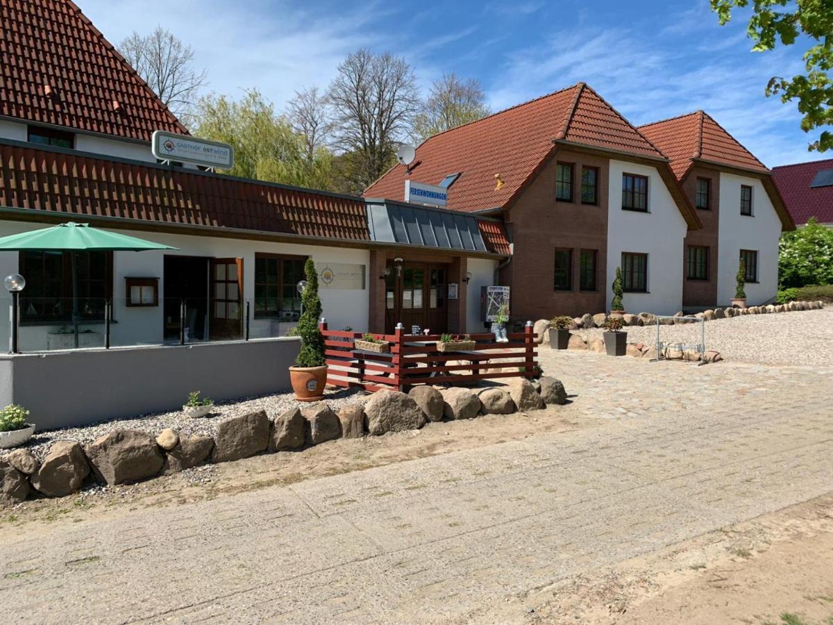 Ostwind - Ferienwohnungen & Meer Steffenshagen Exteriör bild